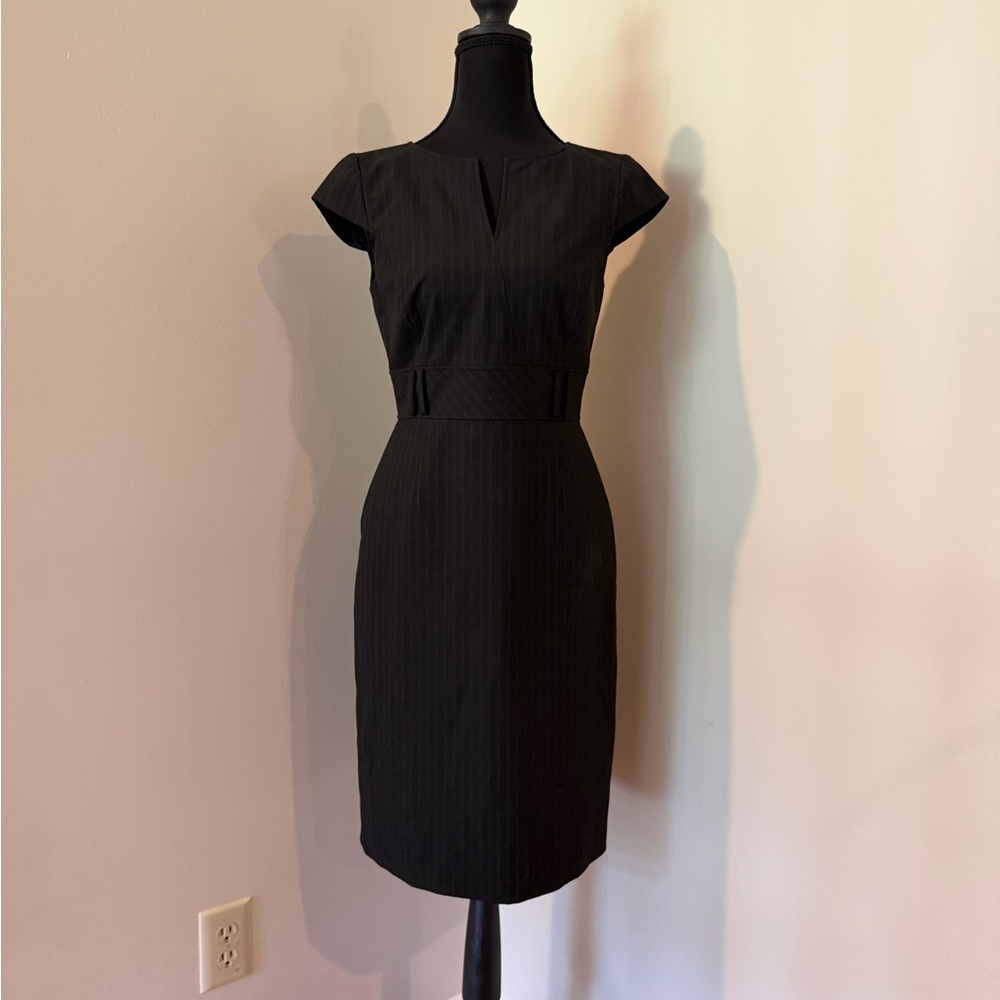 ANTONIO MELANI Black Pinstripe Cap-Sleeve Sheath Dress